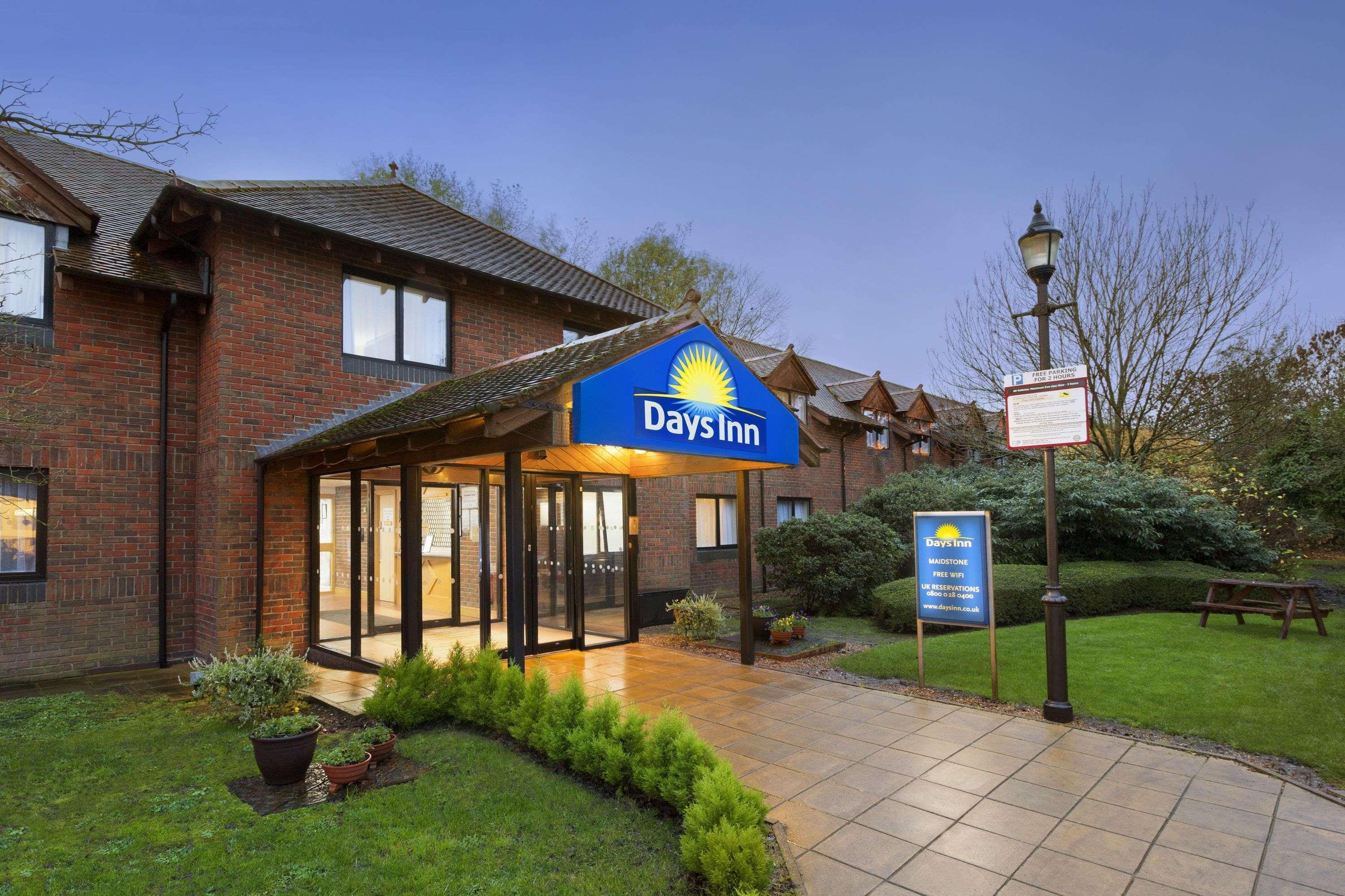 Days Inn Maidstone Kültér fotó